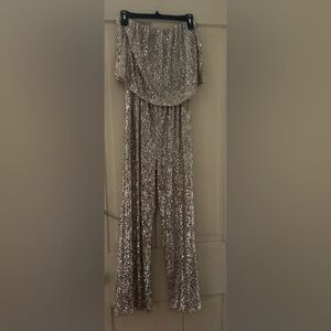 ✨ NWT Altar’d State Champagne Sequin Off Shoulder Jumpsuit Small